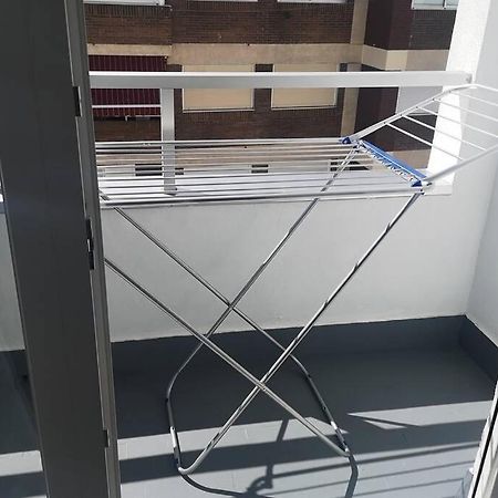 Piso Moderno Con Garaje En El Centro De Vigo Apartment Luaran gambar