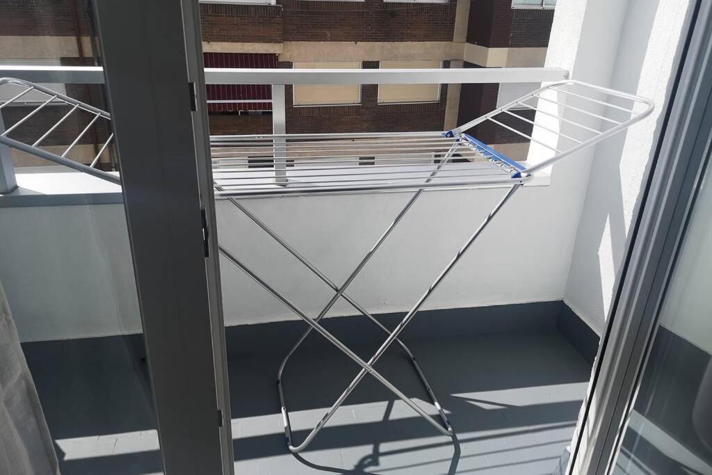 Piso Moderno Con Garaje En El Centro De Vigo Apartment Luaran gambar