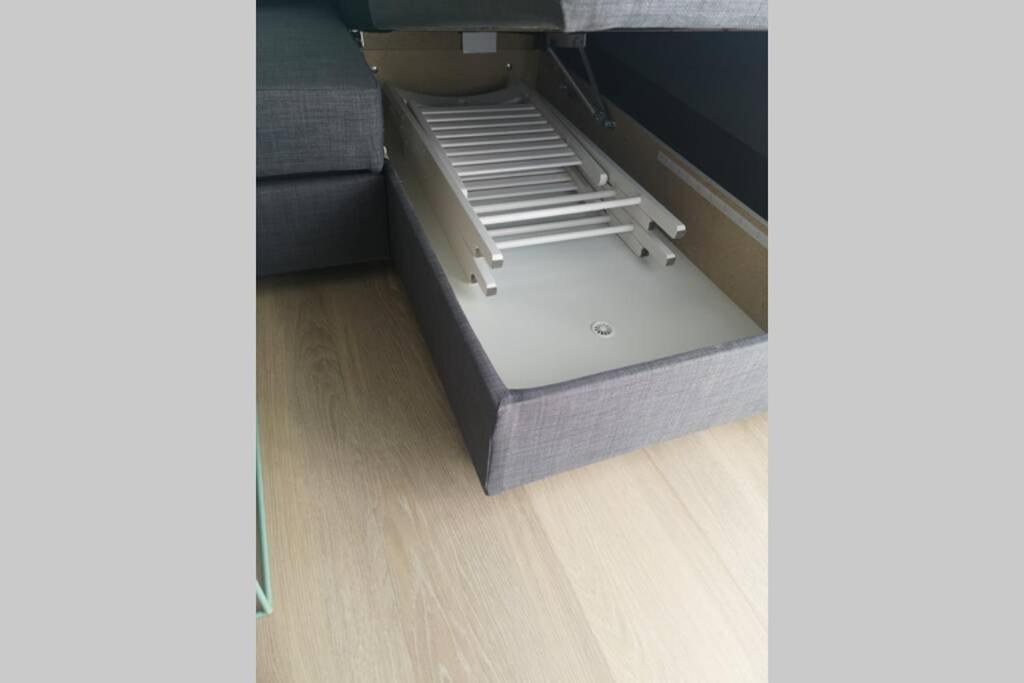 Piso Moderno Con Garaje En El Centro De Vigo Apartment Luaran gambar