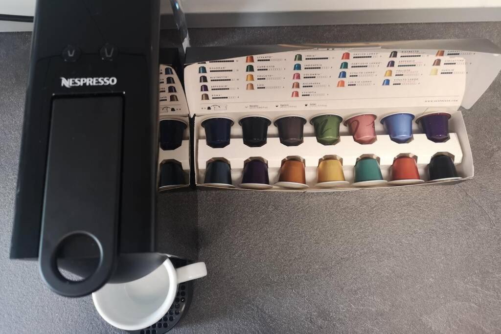 Piso Moderno Con Garaje En El Centro De Vigo Apartment Luaran gambar