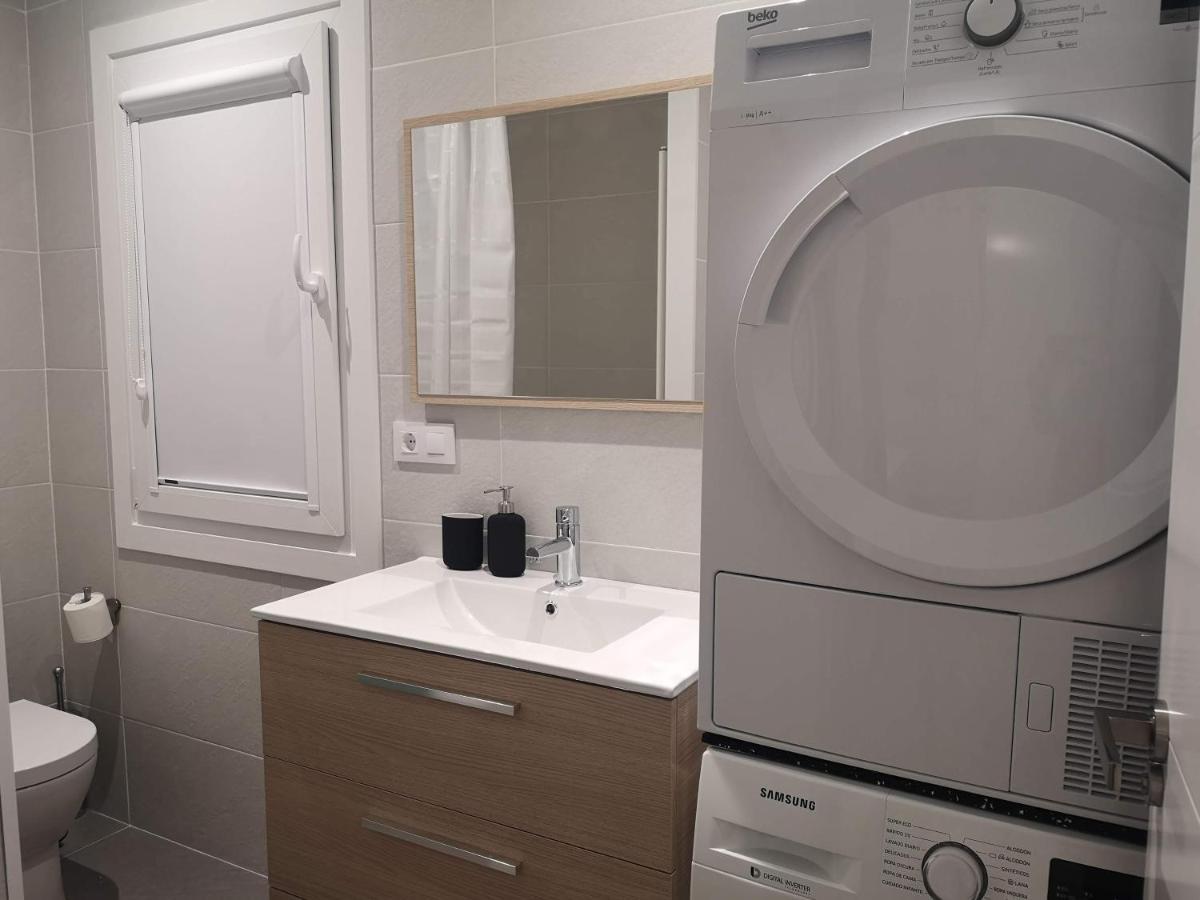 Piso Moderno Con Garaje En El Centro De Vigo Apartment Luaran gambar